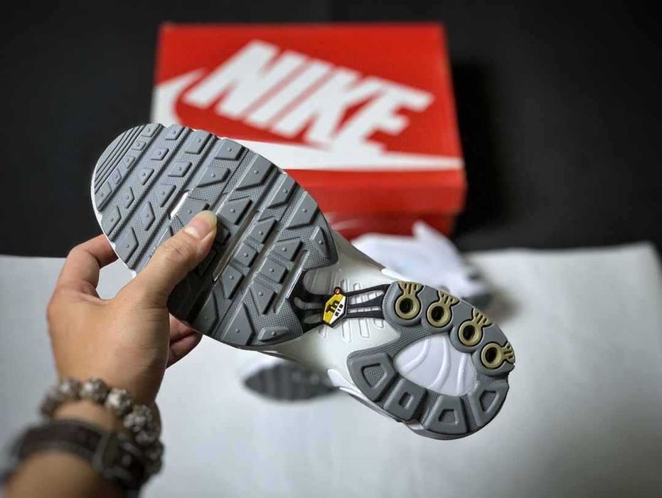 Nike Air Max TN Plus R.45