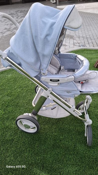 Vendo carrinho de bebé e acessórios completo