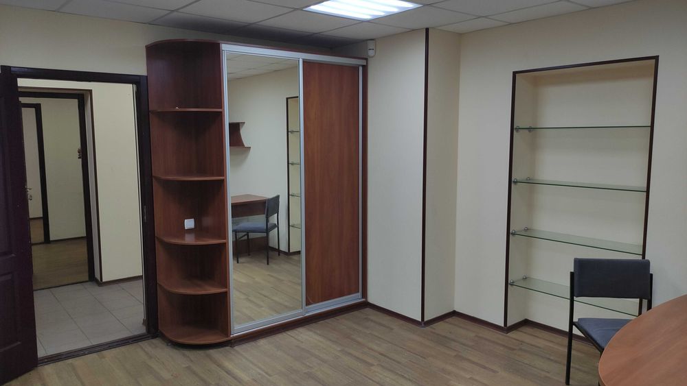 Аренда 22 м2 ЭКОНОМНЫЙ  офис или другое, пер. Троицкий 13, 1-й этаж