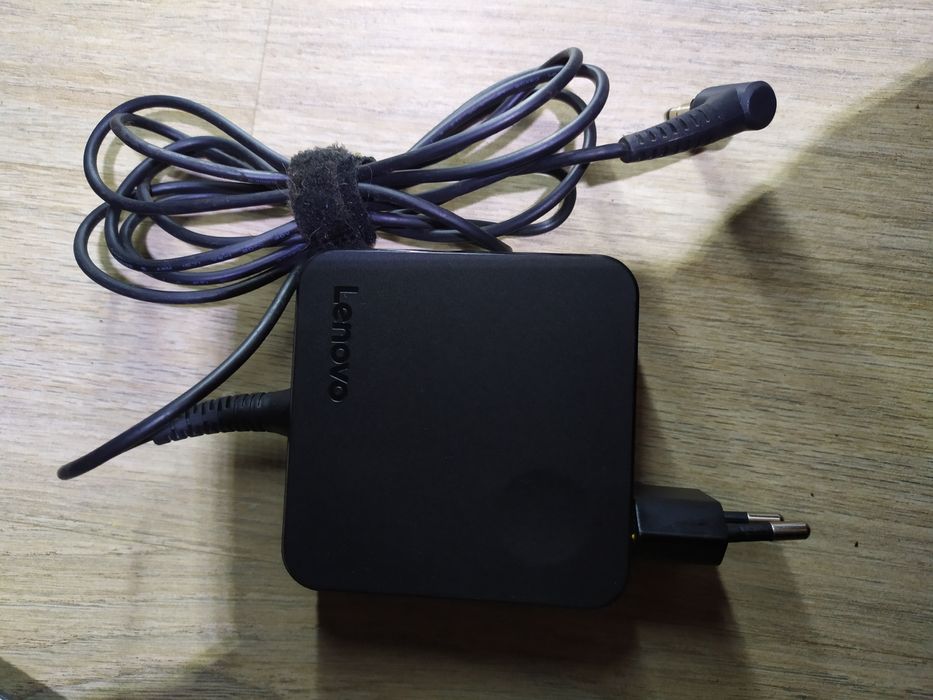 Блок питания для ноутбука Lenovo 20в.3.25а,оригинальный