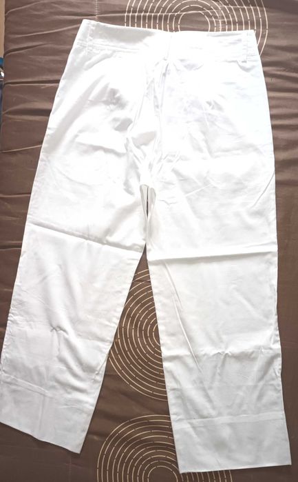 NOVO Bermuda branca 38