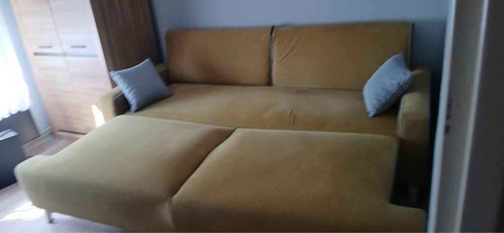 Duża kanapa z funkcją spania 180x220 - sprężyny kieszeniowe, stan bardzo dobry