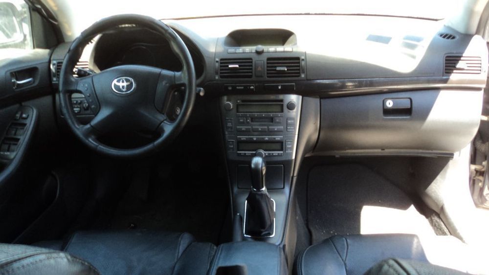 Toyota Avensis Wagon 2.0 D-4D 2004 - Para Peças