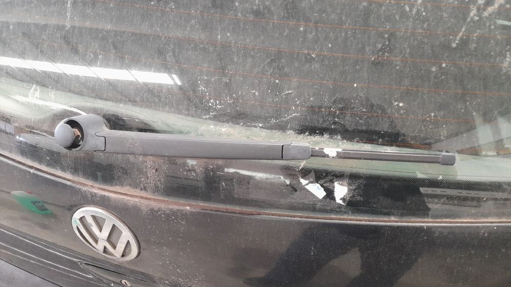 Haste / braço de escova limpa vidros trás VOLKSWAGEN Polo (9N)