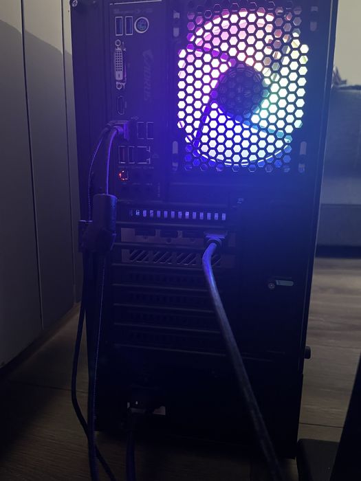 Kopmputer AMD Ryzen 7 5700X i RX 7800 XT 16GB  RAM DDR4 32GB 3600MHz