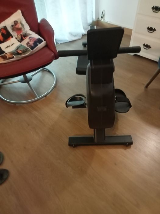 Vendo remo como novo.