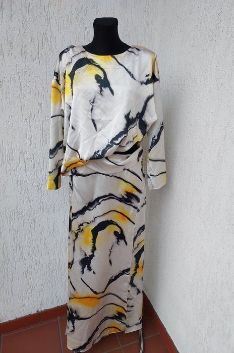 Nowa sukienka satynowa ASOS w roz XS/S.