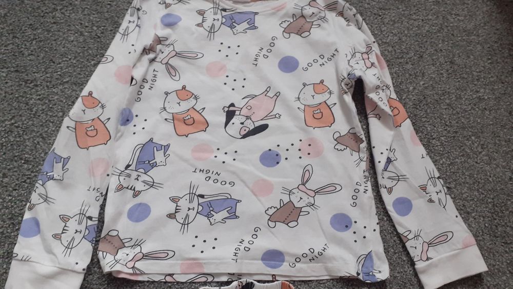 Pizamki dziewczęce 122-128