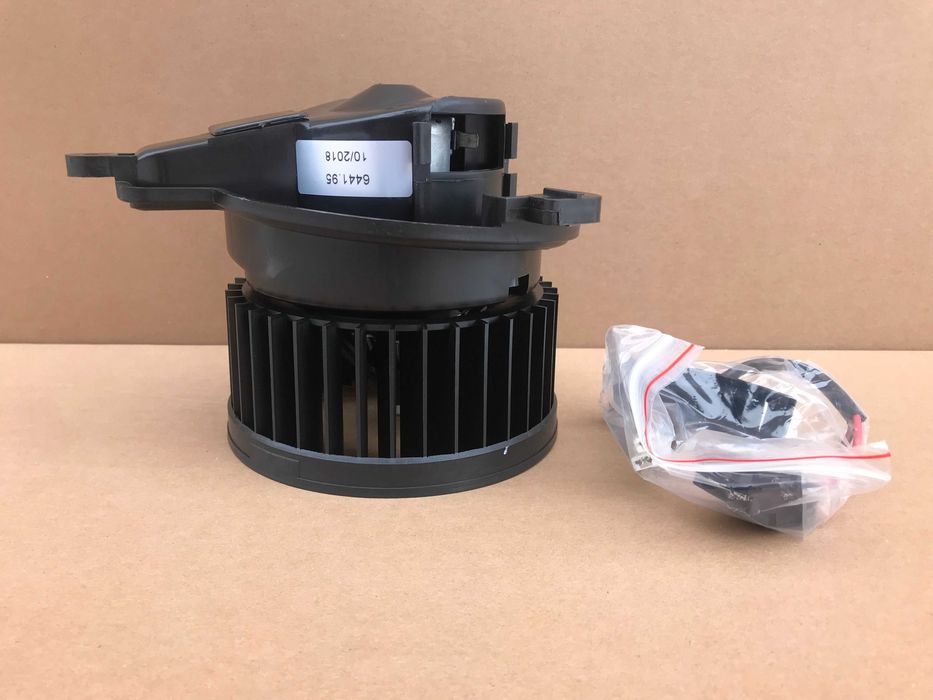 Моторчик печки вентилятор Peugeot Partner 306 Citroen Berlingo (96-03)