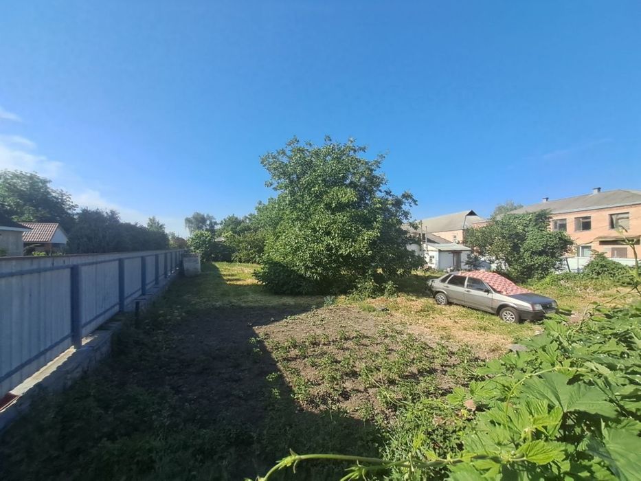 Продам земельну ділянку під забудову