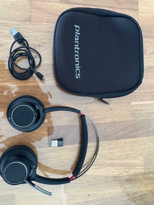 Vendo headser Platronics Voyager Focus Wireless