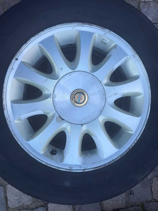 4 Jantes com Pneus 215/65/R16 Chrysler