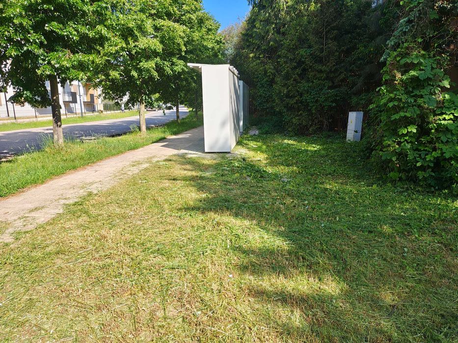 Plac do wynajęcia przy paczkomatach , duży ruch pieszy , prąd , świetna lokalizacja , Warszawa Targówek - View 3
