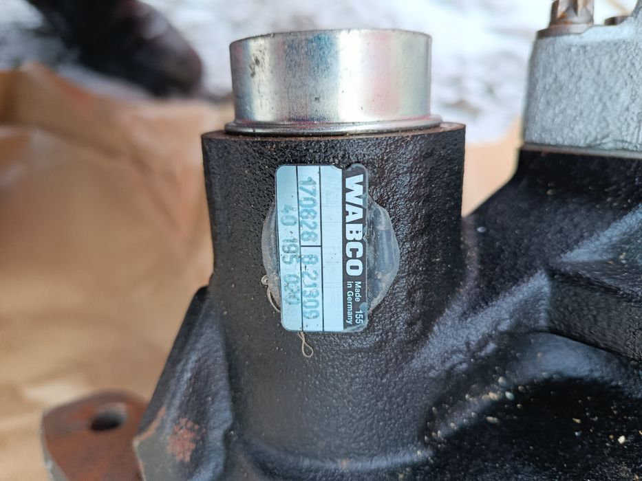 Суппорт Scania VOLVO,RENAULT,DAF LF5 5Wabco Pan19,5 (R/H),SCHWARZMÜLLE