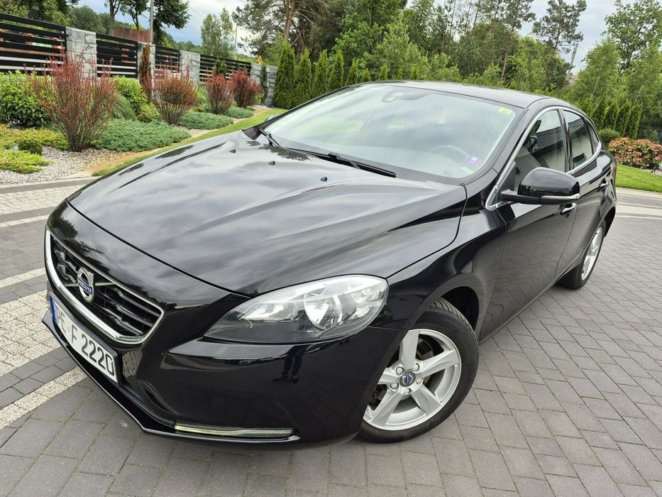 Volvo V40 2.0d 120km kamera navi  chromy