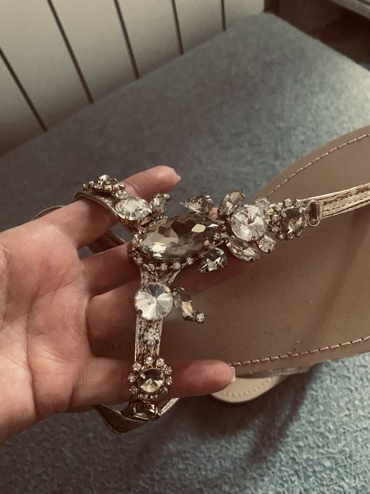 Japonki z kamieniami roz 38