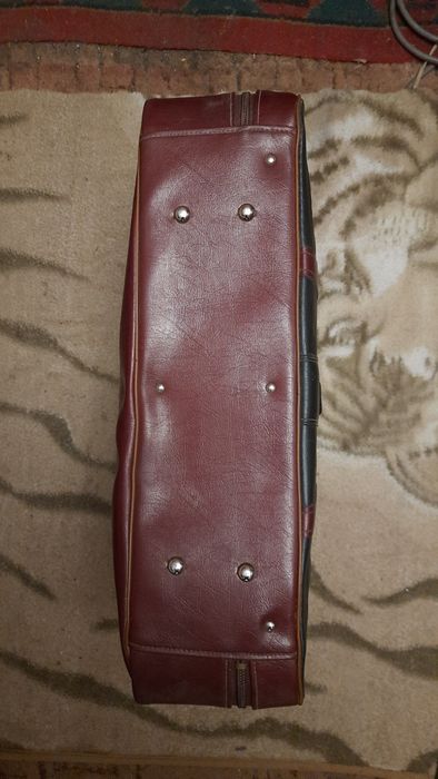 Нова валіза радянських часів.