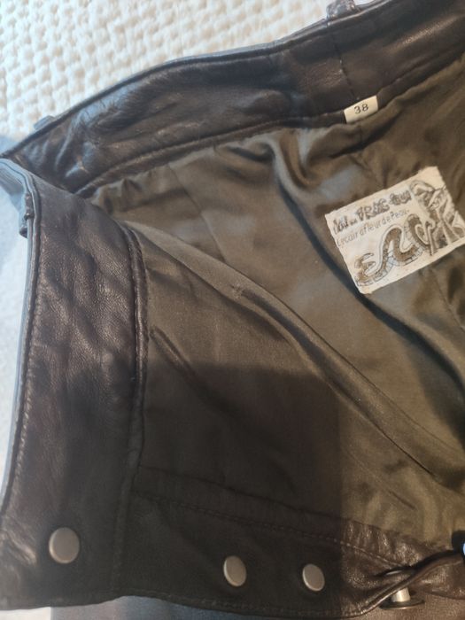 Calças de cabedal, 100% pele, forradas até ao joelho, como novas