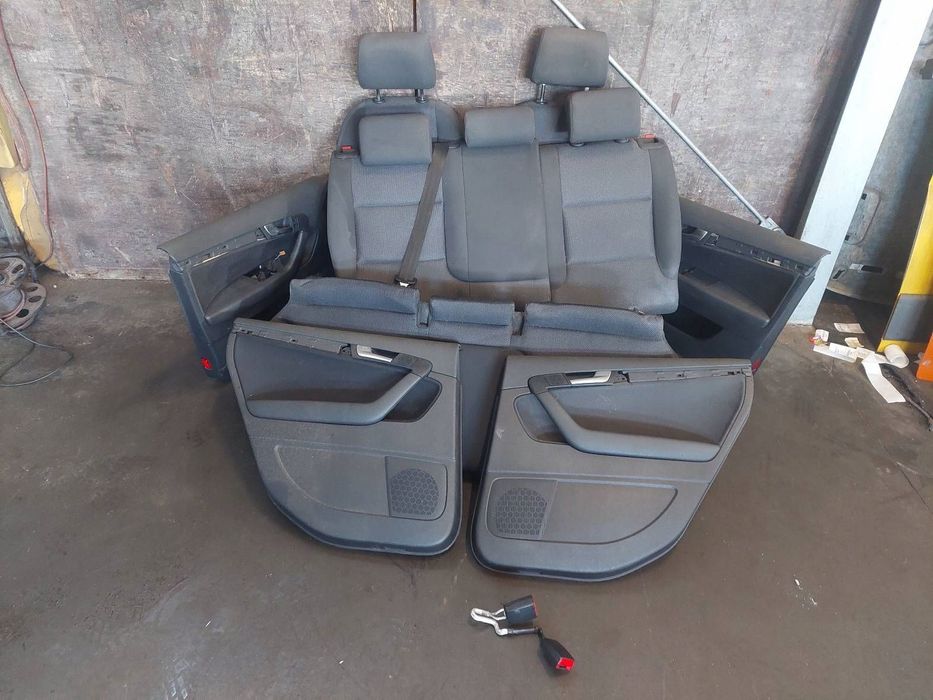FOTELE KOMPLET LEWY PRAWY KANAPA TYŁ + BOCZKI AUDI A3 8P LIFT