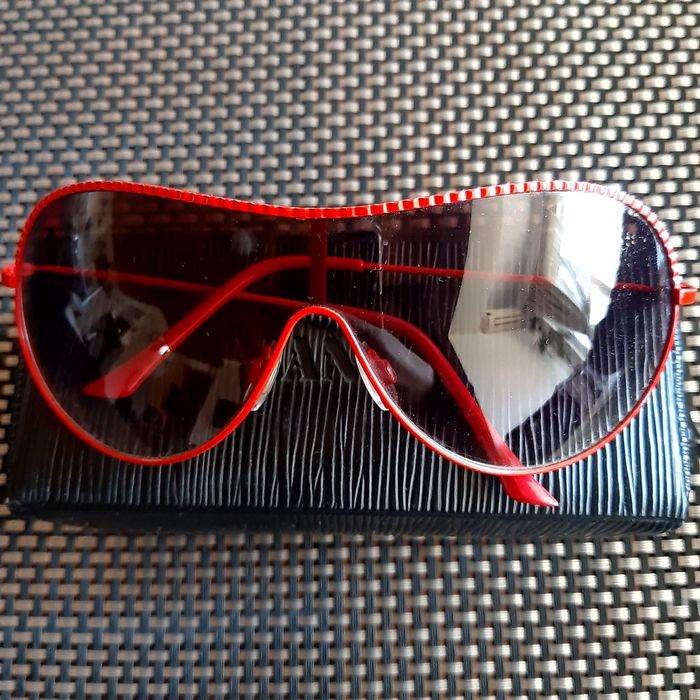 Фирменные очки Mango+чехол