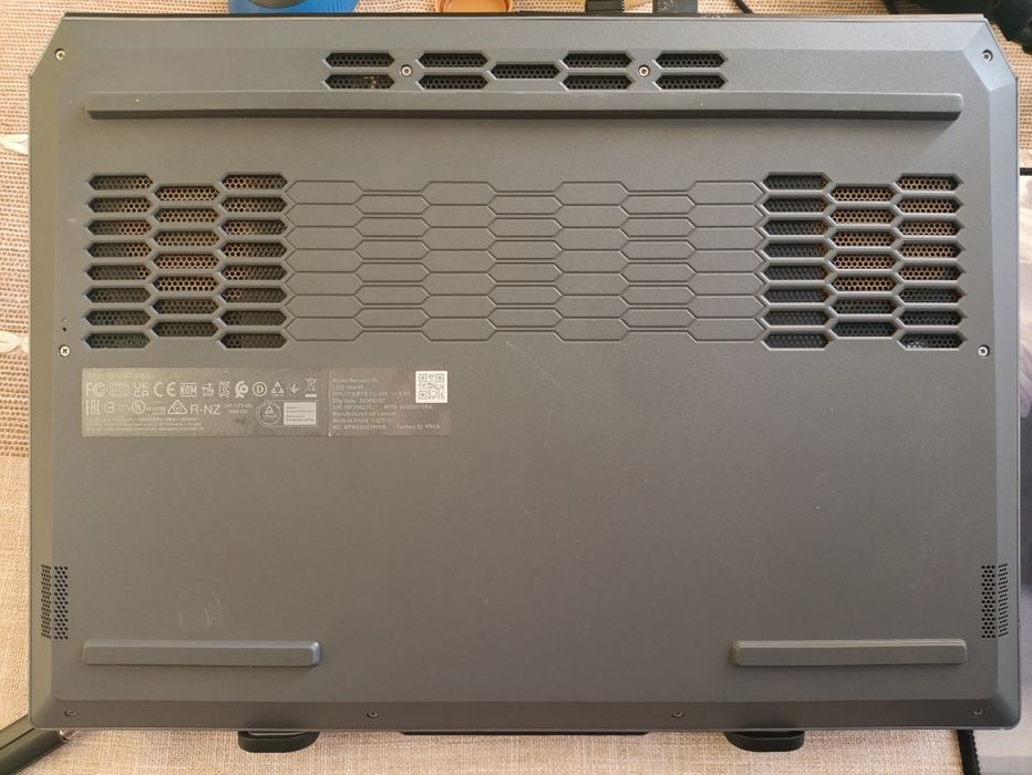 Ігровий Lenovo LOQ / rtx 3050 (6gb) / i5 12450HX