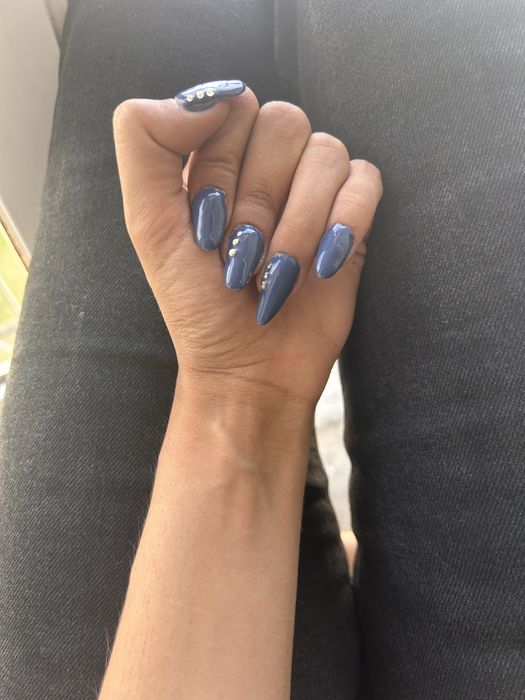 Faço unhas, bom preço