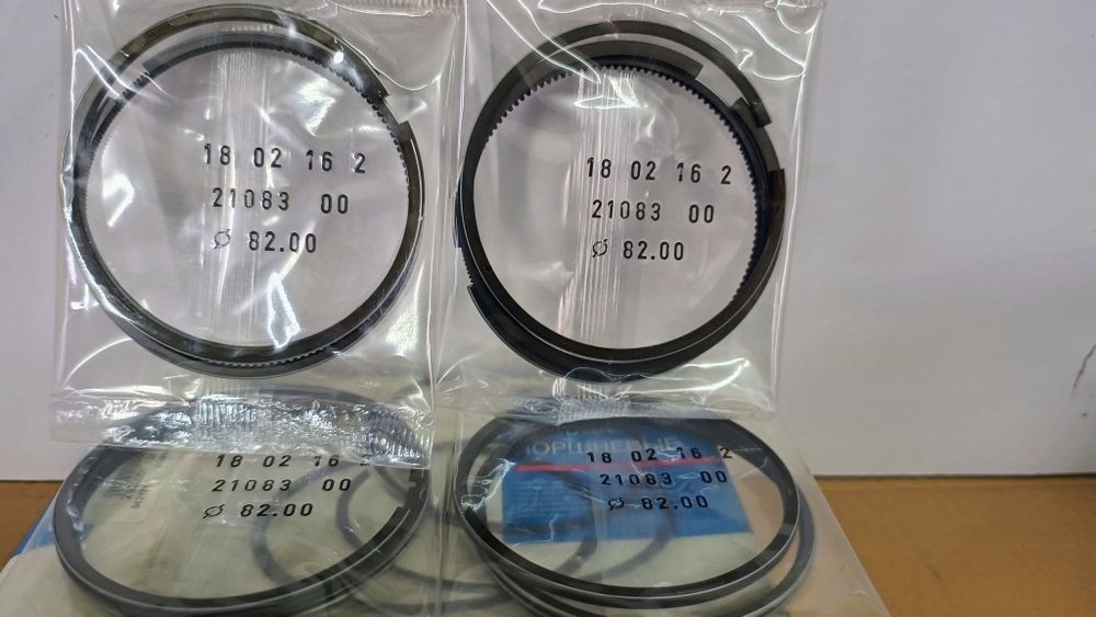 Кольца ВАЗ.1000грн. комплект.