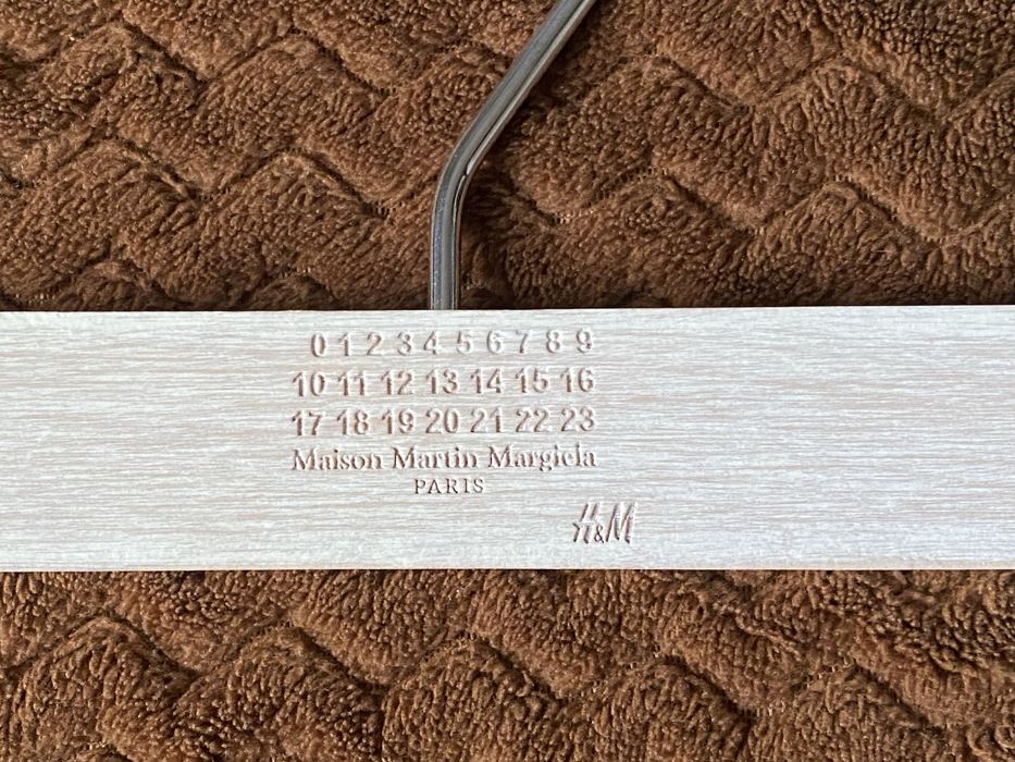 Wieszak drewniane H&M & Maison Martin Margiela