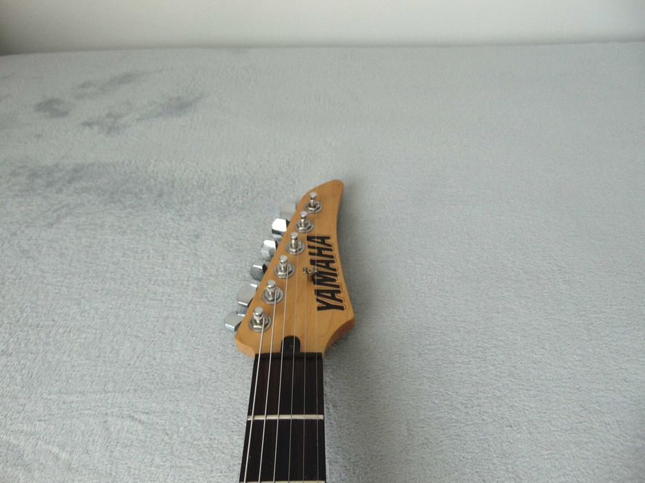 Yamaha RGX 121 D