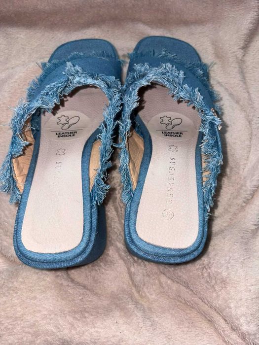 Buty damskie jeansowe klapki
