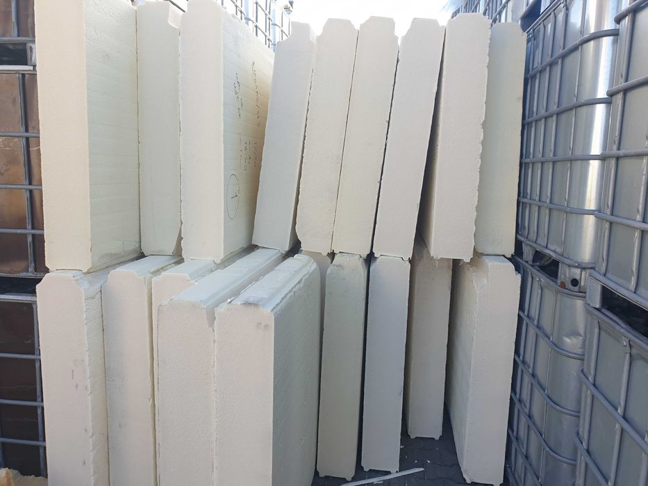 TANIA IZOLACJA poliuretan pianka -Płyta PIR  ocieplenie dach fundament