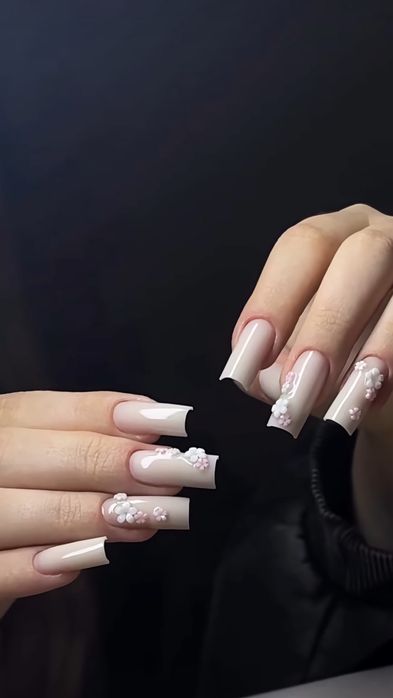 ищу девочек на маникюр