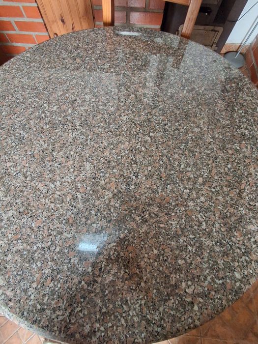 Mesa de cozinha redonda