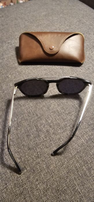 Óculos de várias marcas como novos