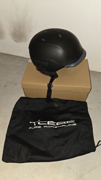Capacete Cébé Contest Visor + Oakley Flight Tracker L