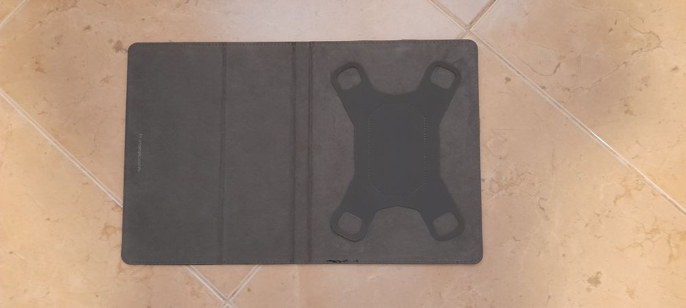 Capa universal para Tablet / ipad - 27 x 21 cm