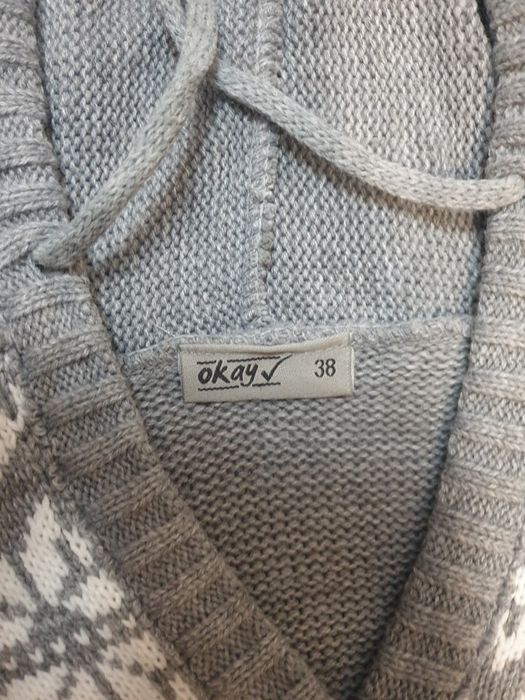 Sweter tunika z kapturem 38