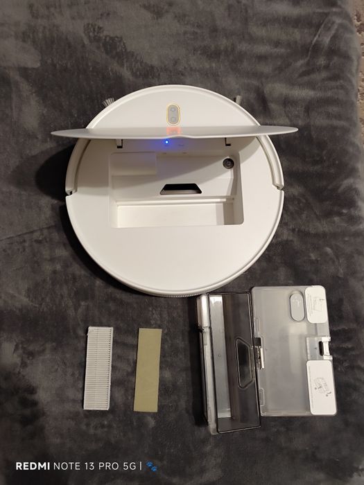 Робот пилосос Mi Robot Vacuum-Mop Essential батарея добре тримає заряд