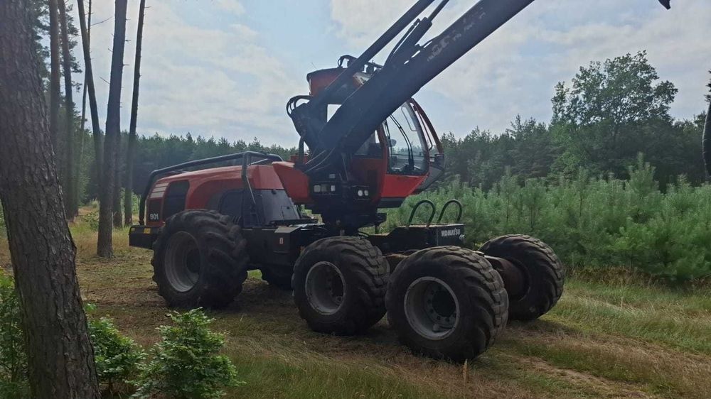 Надаємо послуги харвестера та форвардера Forwarder Harvester