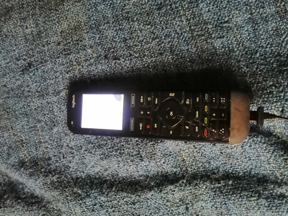 pilot logitech ekran pekniety