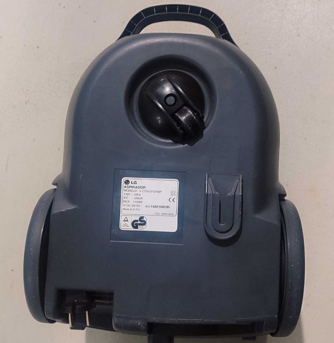 Aspirador de saco LG