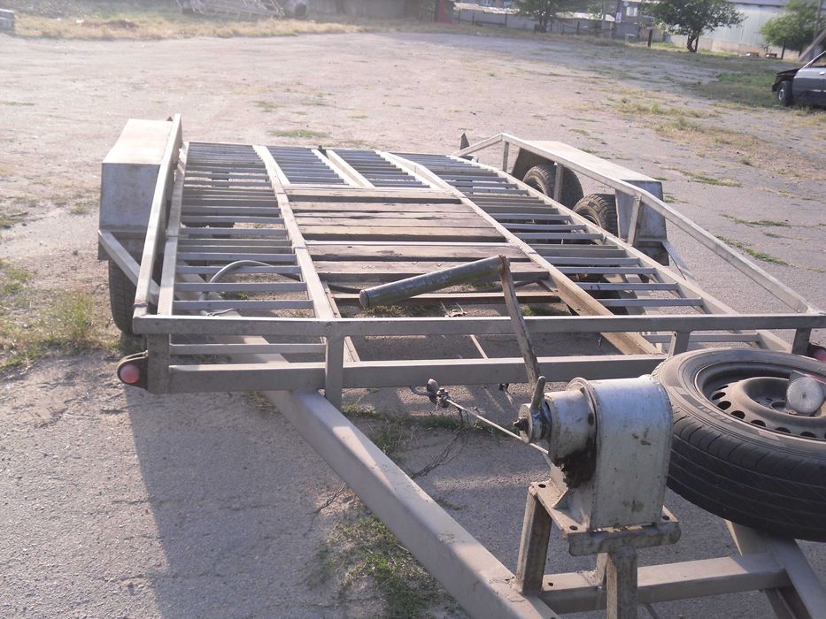 продам лафет для перевозки легковых автомобилей