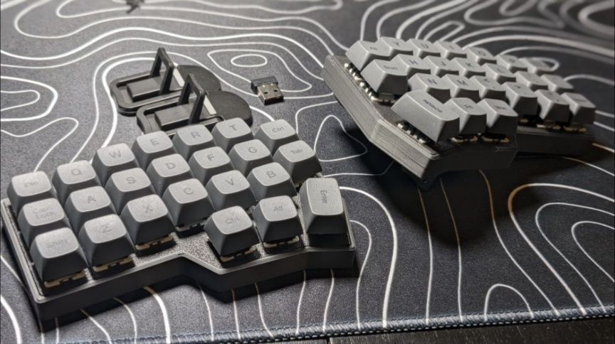 Спліт клавіатура CORNE V4 2.4G | Фабрична пайка без свічів та кейкапів