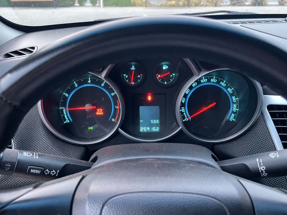 Chevrolet cruze газ/бензин
