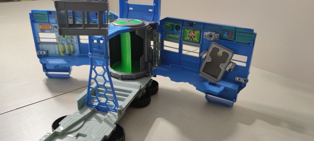 Camião desdobrável do Ben 10