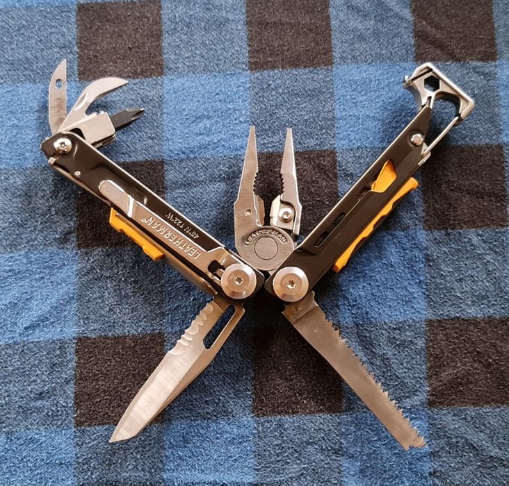 Leatherman Signal