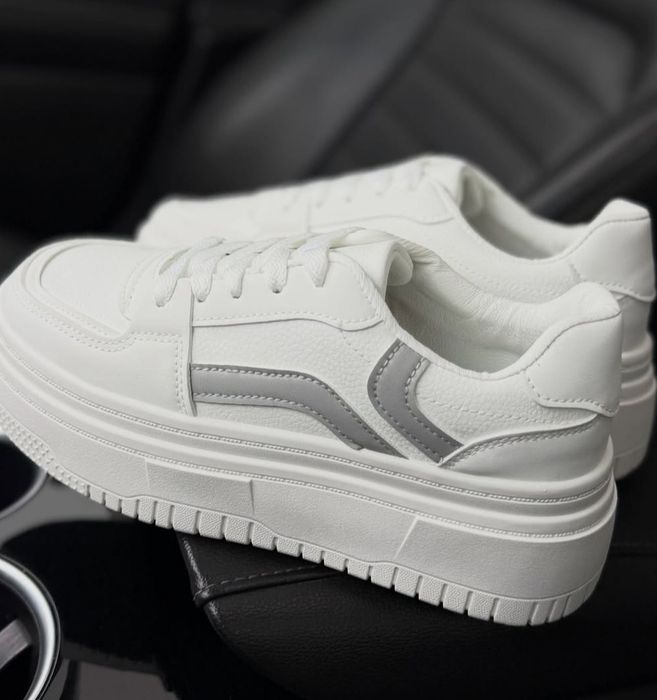 Кросівки білі на платформі 39,40,41