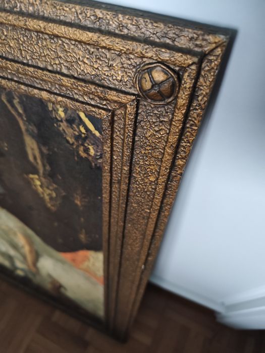 Quadro com moldura em madeira talhada