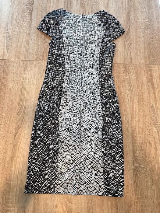 Sukienka elegancka Mohito