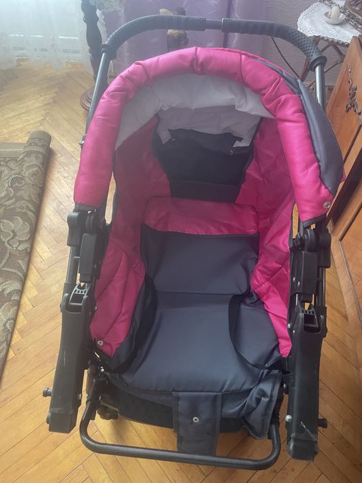 Продам дитячу каляску нову